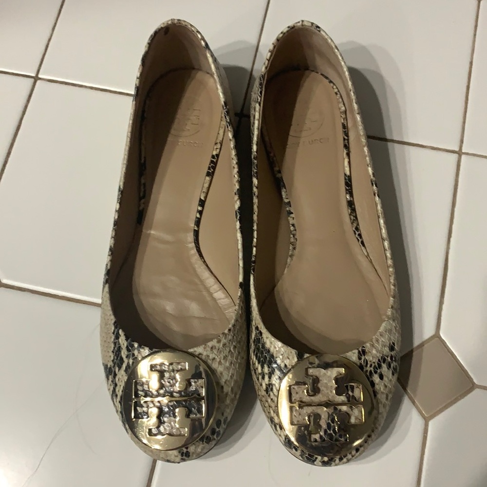 Tory Burch Snake Skin reva sz 8.5